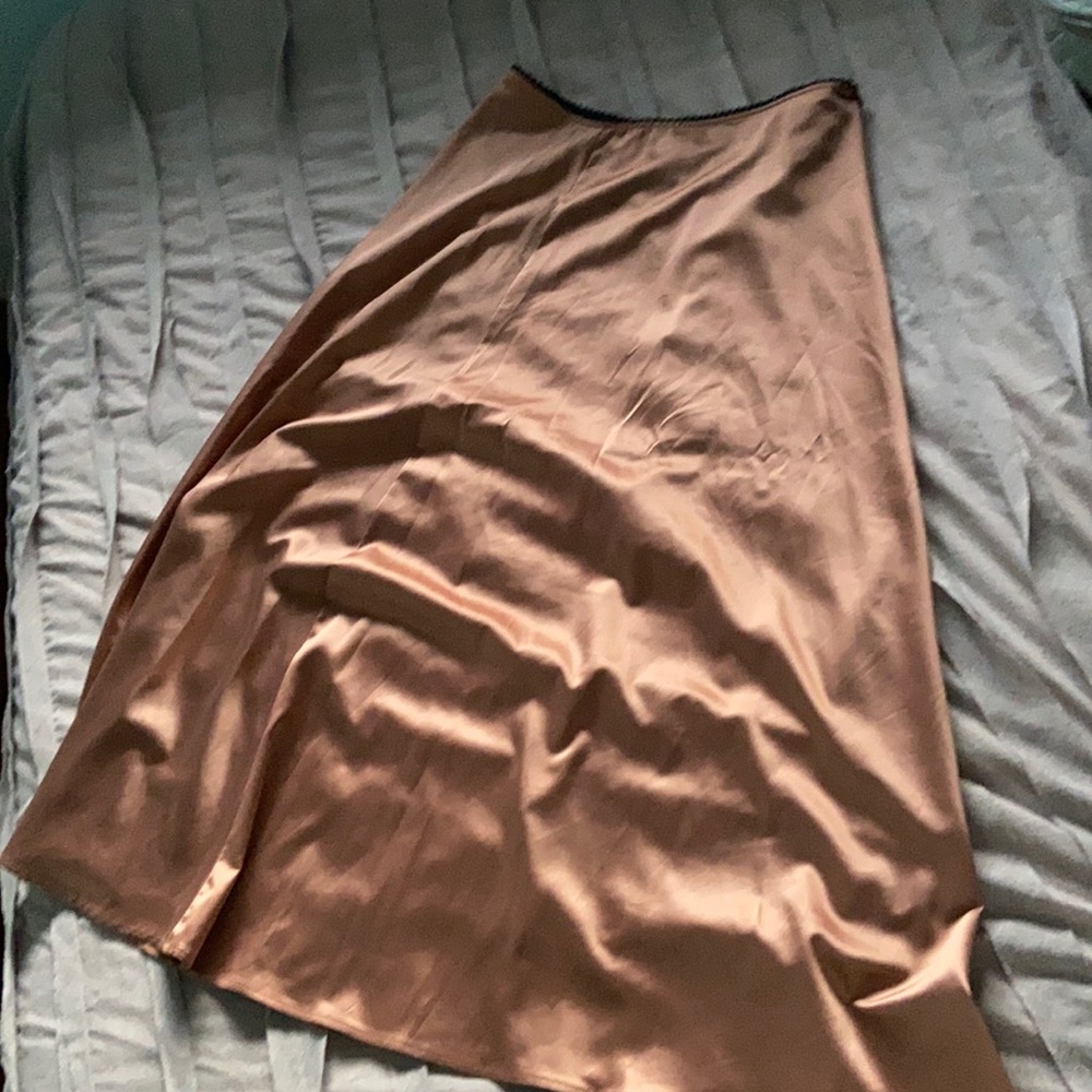 Satin like zara skirt